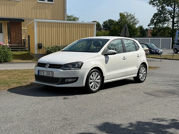 Volkswagen Polo 2 of 8