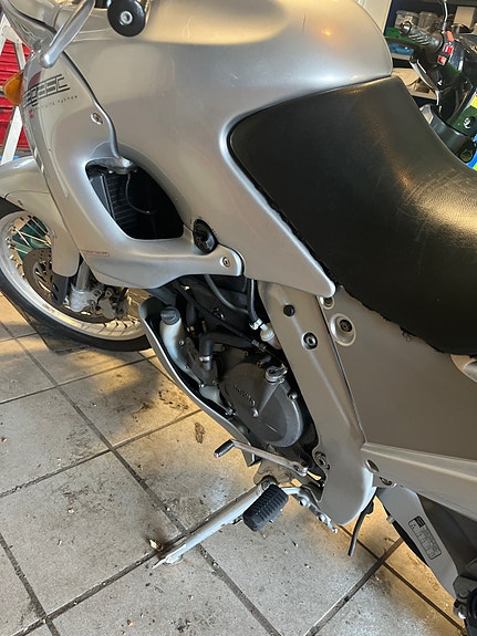 Aprilia Pegaso 650 4 of 10