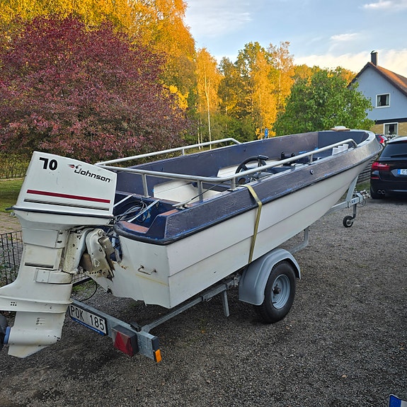 FYND! Sportbåt, fiskebåt,  inkl motor 70HK 3 of 5