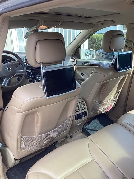 Mercedes-Benz GL500 4 of 4
