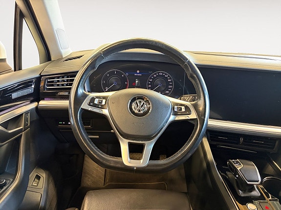 Volkswagen Touareg 13 of 22
