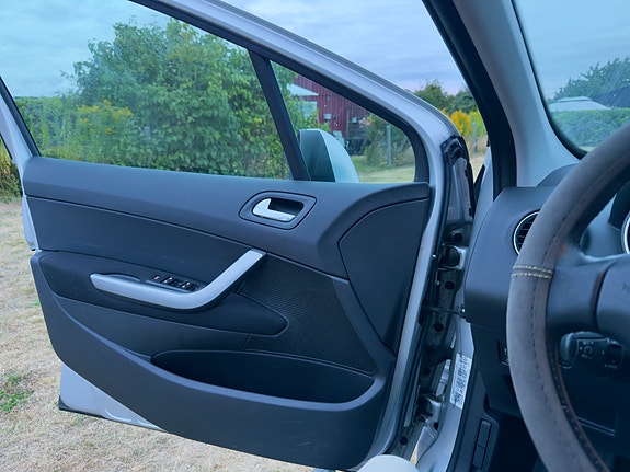 Peugeot 308 9 of 9
