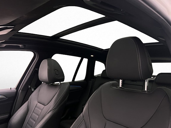 BMW iX3 12 of 30