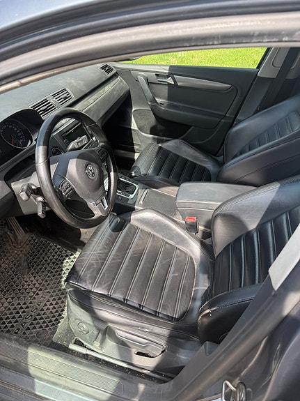 Volkswagen Passat 6 of 6