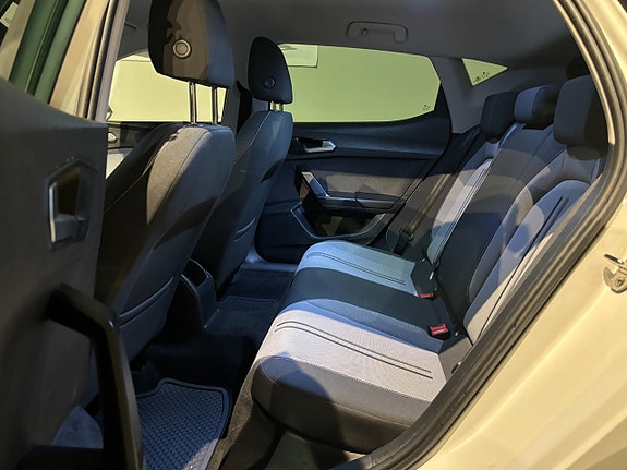 Seat Leon 17 of 23