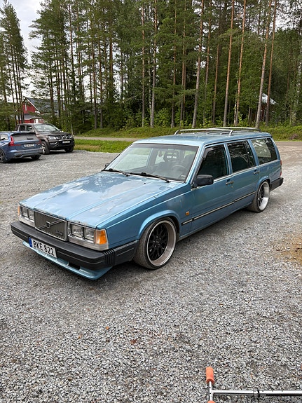 Volvo 745 2 of 4