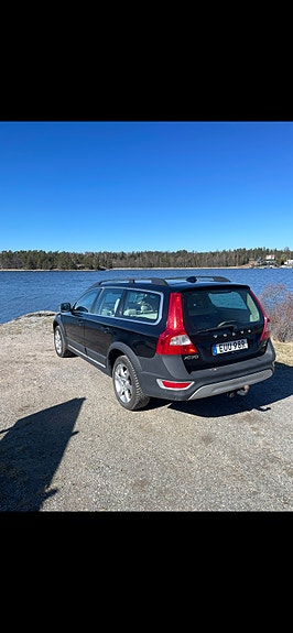 Volvo XC70 3 of 9