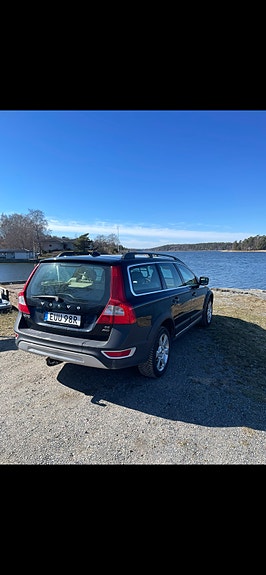 Volvo XC70 4 of 9