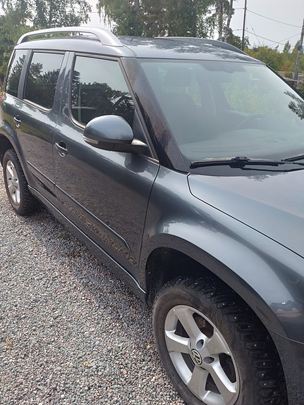 Skoda Yeti 2 of 7
