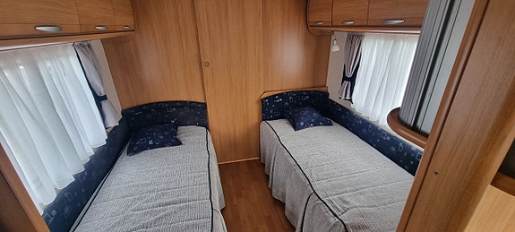 Adria 613 UT K/S Långbäddar 5 of 10