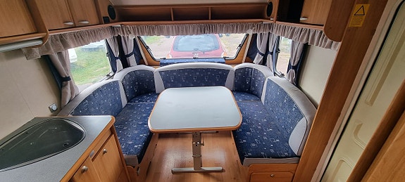 Adria 613 UT K/S Långbäddar 4 of 10