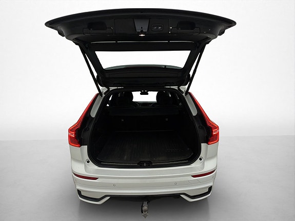 Volvo XC60 9 of 30