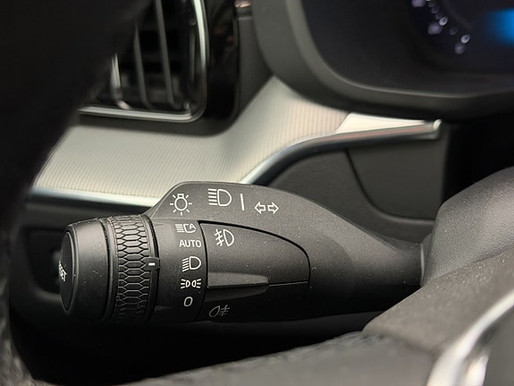 Volvo XC60 27 of 30
