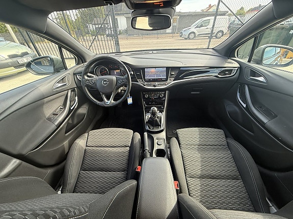 Opel Astra 9 of 13