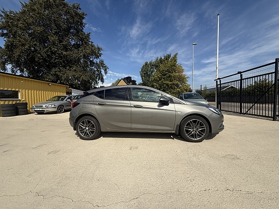 Opel Astra 4 of 13