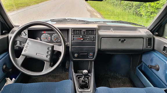 Volvo 360 5 of 7
