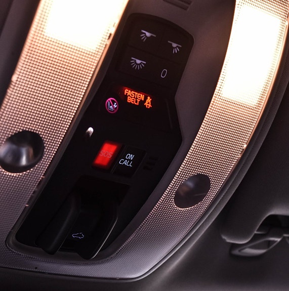 Volvo XC70 13 of 20