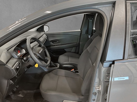 Dacia Sandero 5 of 7