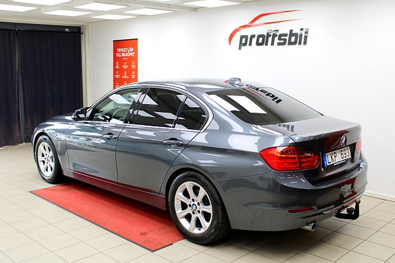 BMW 320d 18 of 22