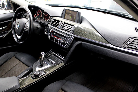 BMW 320d 13 of 22