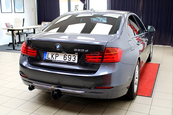 BMW 320d 17 of 22