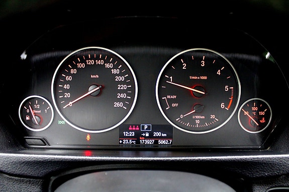 BMW 320d 10 of 22