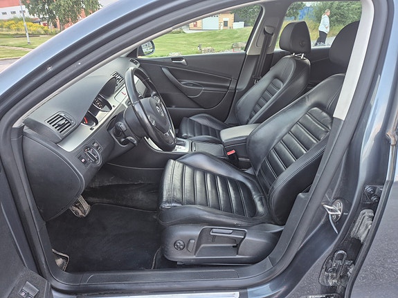 Volkswagen Passat 8 of 11