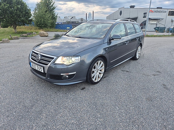Volkswagen Passat 4 of 11