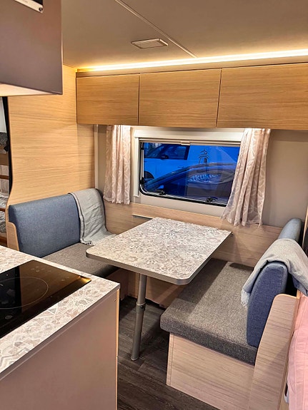 Weinsberg Cara cito w52 3 of 6