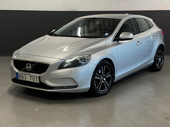Volvo V40 5 of 24