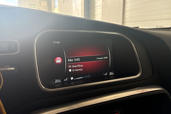 Volvo V40 Cross Country 17 of 18