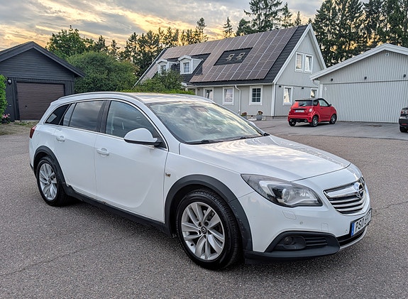 Opel Insignia Country Tourer 4 of 12