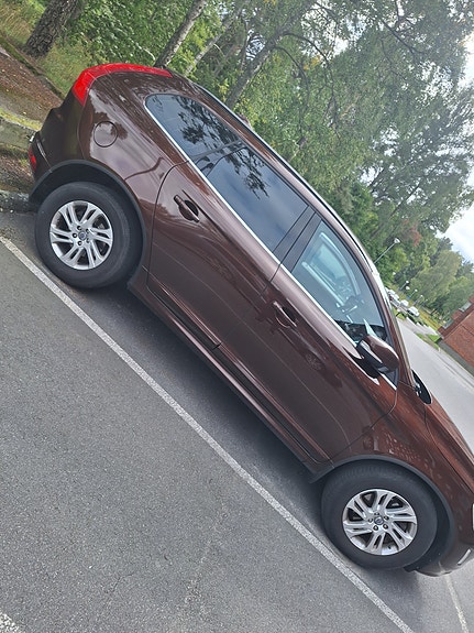 Volvo XC60 3 of 10