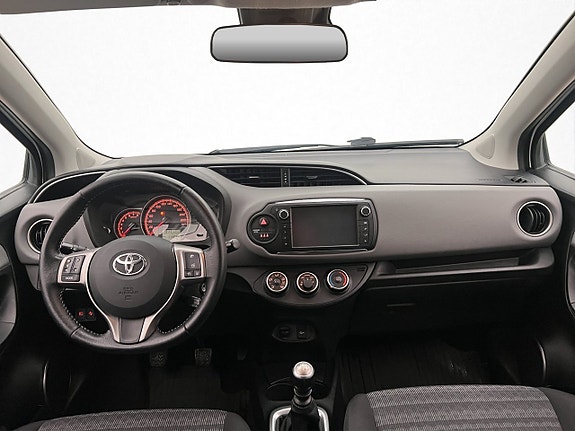 Toyota Yaris 14 of 23
