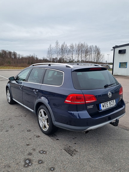 Volkswagen Passat Alltrack 7 of 10