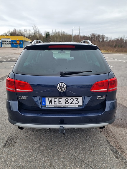 Volkswagen Passat Alltrack 6 of 10