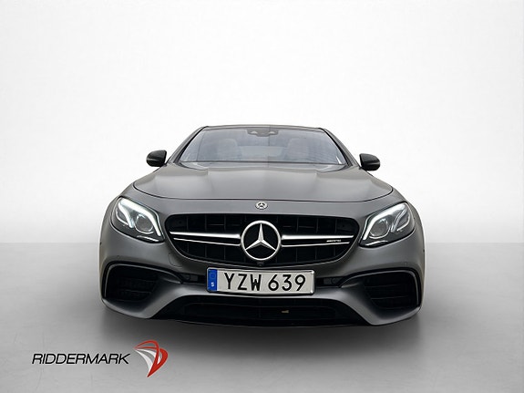 Mercedes-Benz E63 2 of 30
