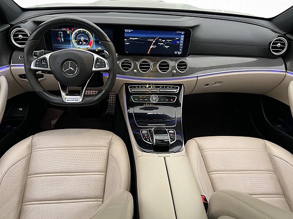 Mercedes-Benz E63 15 of 30