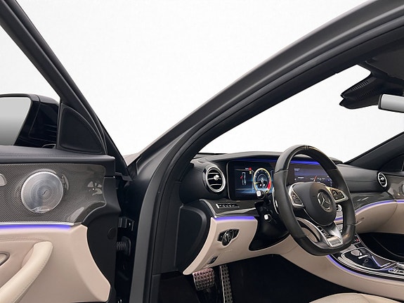 Mercedes-Benz E63 13 of 30