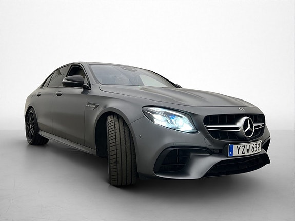 Mercedes-Benz E63 10 of 30