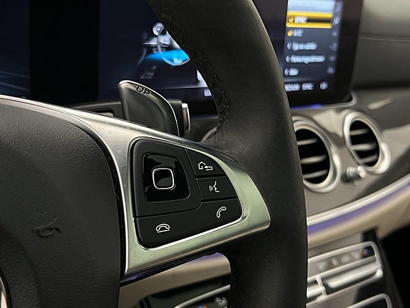 Mercedes-Benz E63 24 of 30