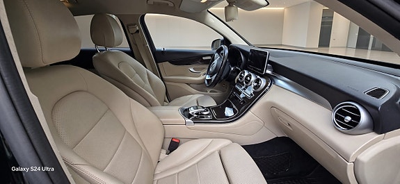 Mercedes-Benz GLC250 9 of 12