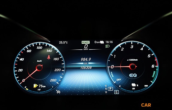 Mercedes-Benz GLC300 de 15 of 24