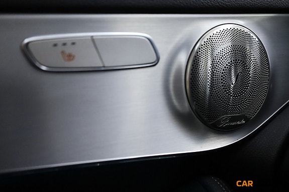 Mercedes-Benz GLC300 de 22 of 24