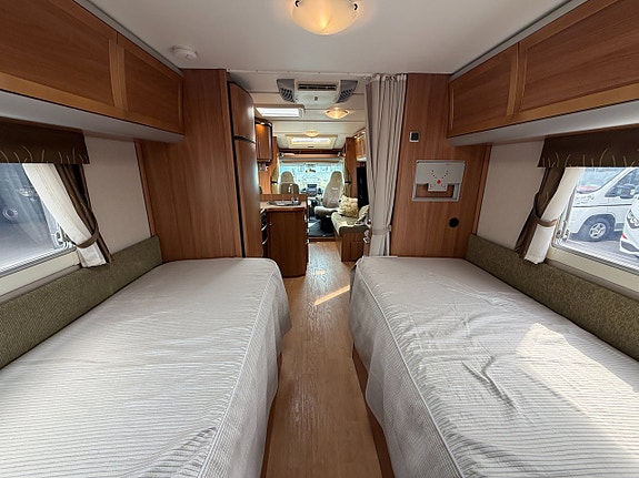 Kabe TM Royal 880 LT (3.0 160HK) Låga långbäddar, ALKO nivåreglering ALDE! Vinteranpassad! Webasto värmare! AC bodel! Ug 18 of 24