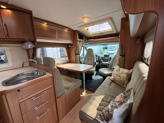 Kabe TM Royal 880 LT (3.0 160HK) Låga långbäddar, ALKO nivåreglering ALDE! Vinteranpassad! Webasto värmare! AC bodel! Ug 2 of 24