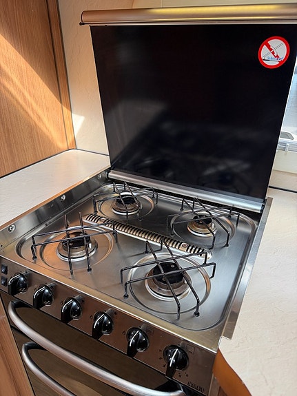 Kabe TM Royal 880 LT (3.0 160HK) Låga långbäddar, ALKO nivåreglering ALDE! Vinteranpassad! Webasto värmare! AC bodel! Ug 10 of 24