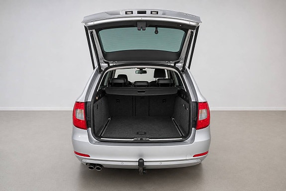 Skoda Superb 7 of 30