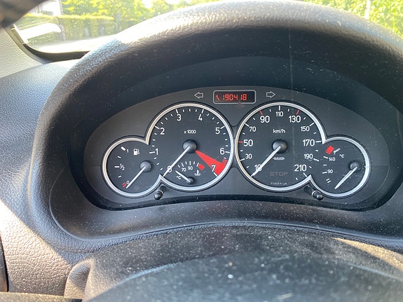Peugeot 206 CC 4 of 5