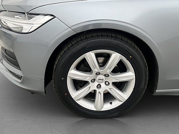 Volvo V90 27 of 30